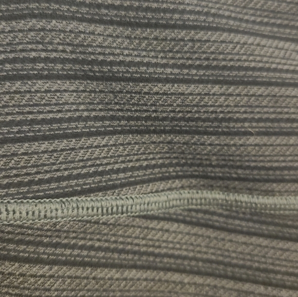 Lululemon | Women's Gray & Black Striped Wunder Under Crop Leggings (Size 6) - Picture 4 of 11